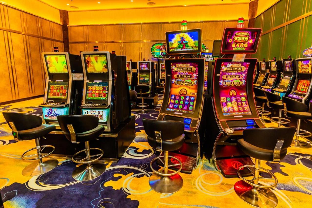 Dynasty Casino Hotel Bavet Kültér fotó