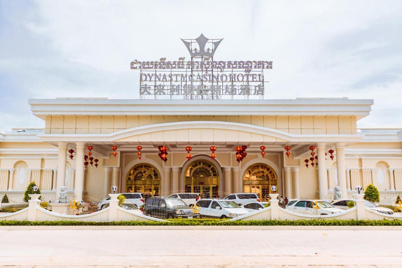 Dynasty Casino Hotel Bavet Kültér fotó
